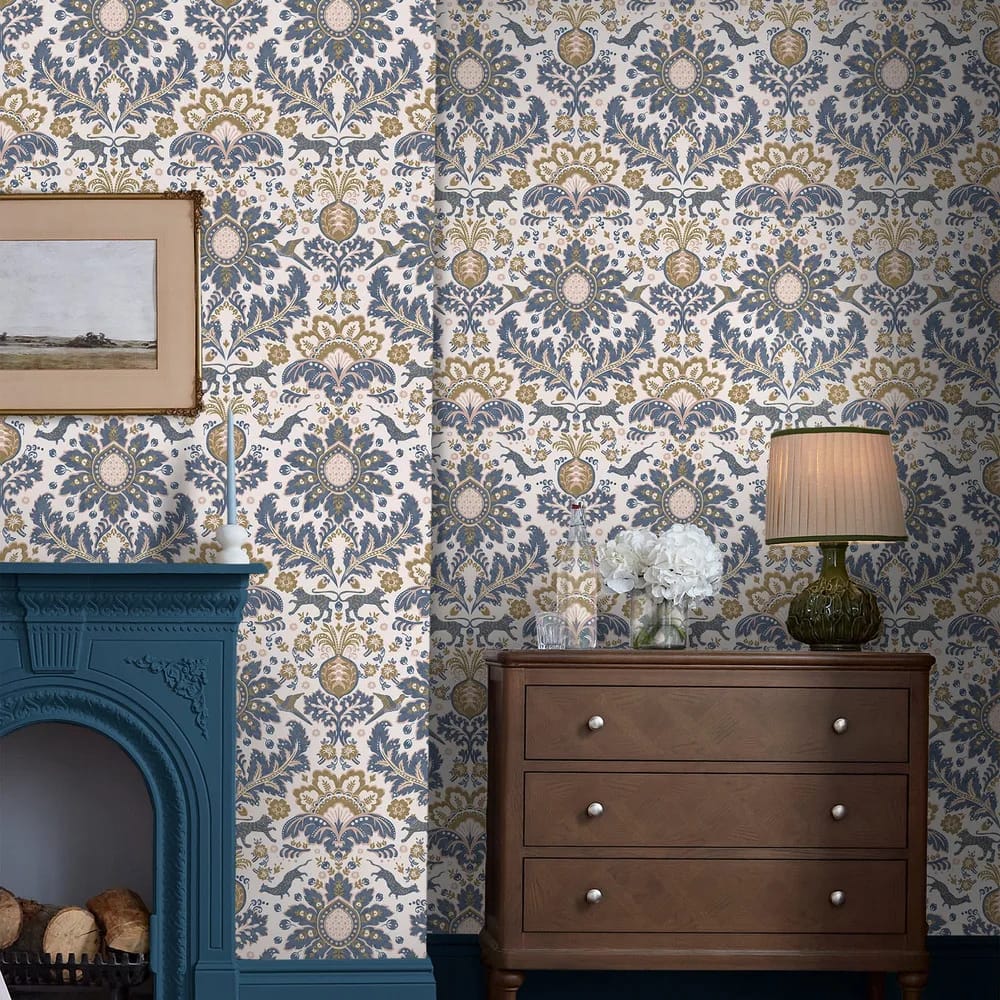Animal Damask Wallpaper roomset