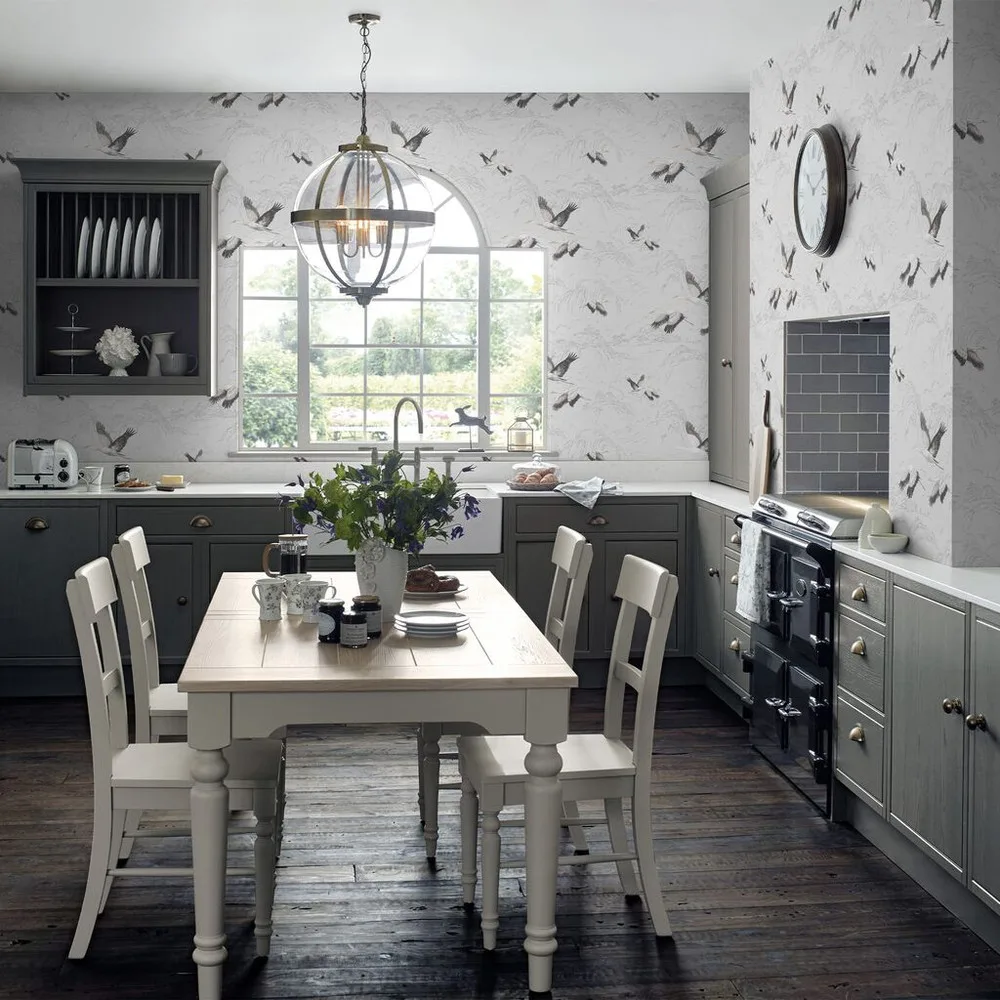 Animalia Silver Wallpaper roomset
