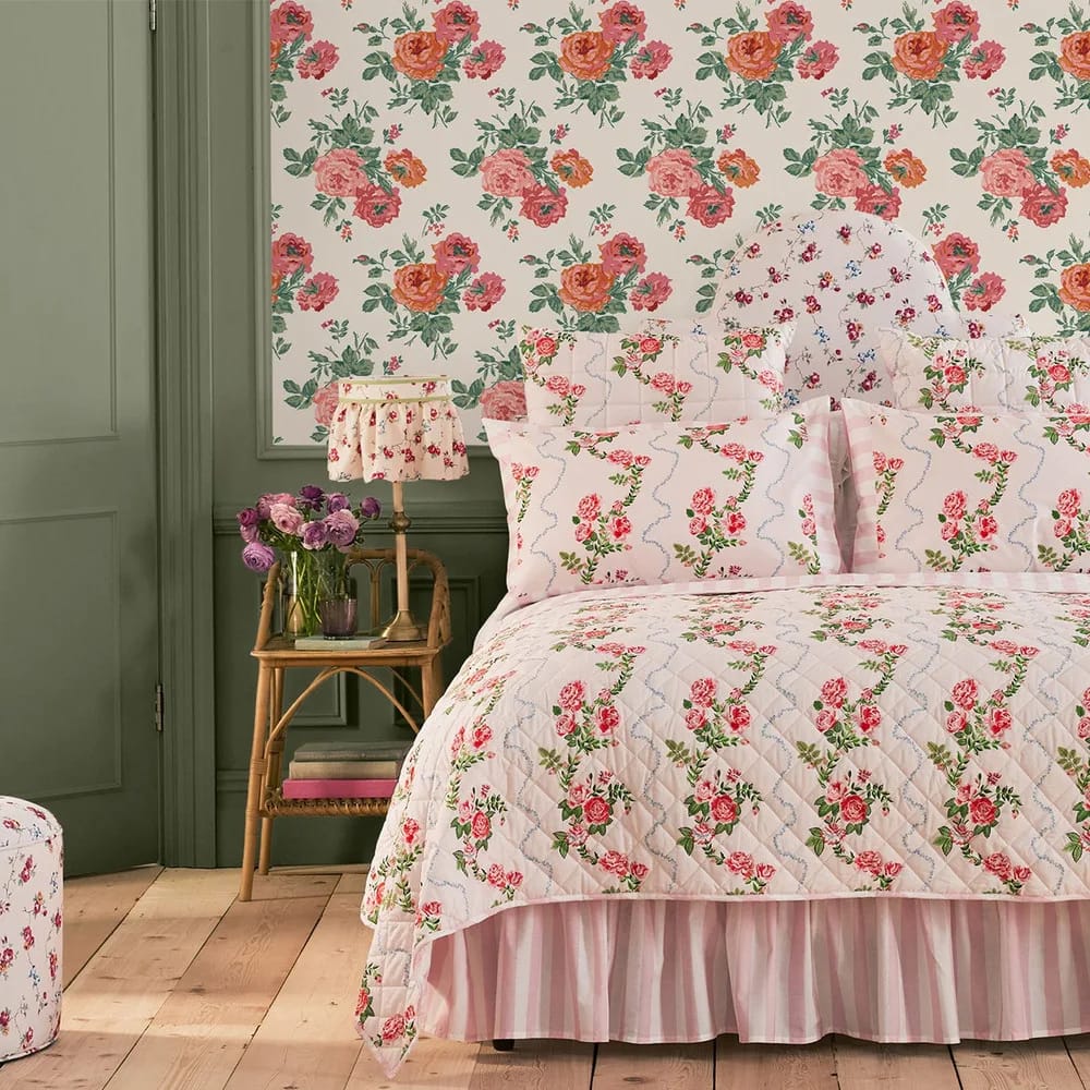 Archive Rose Pink Blooms Wallpaper roomset