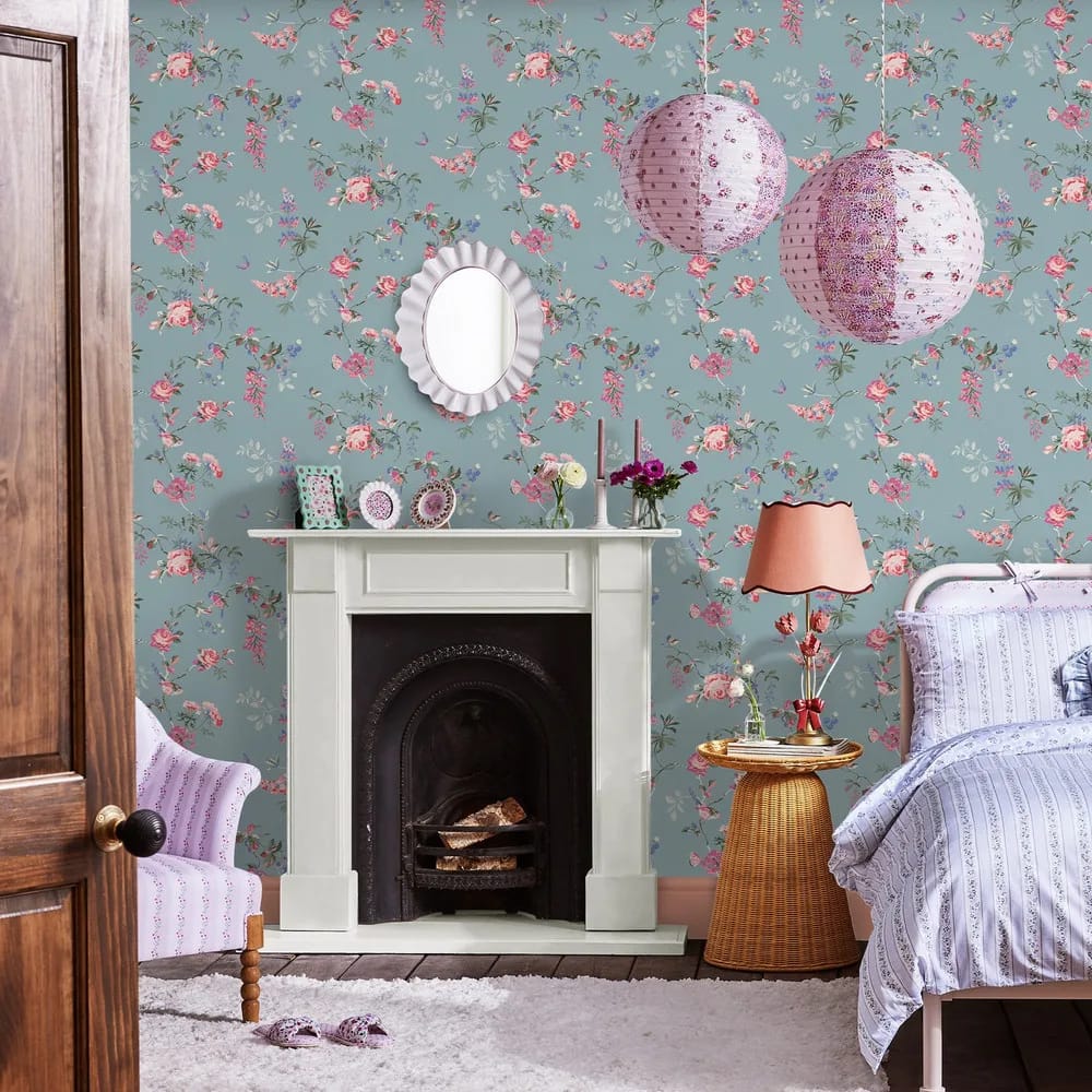 Birds & Roses Summer Wallpaper roomset