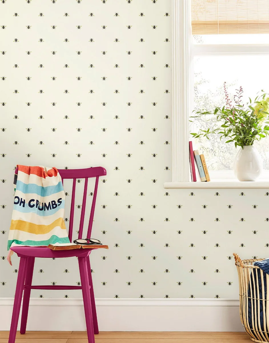 Botanical Bee Wallpaper roomset