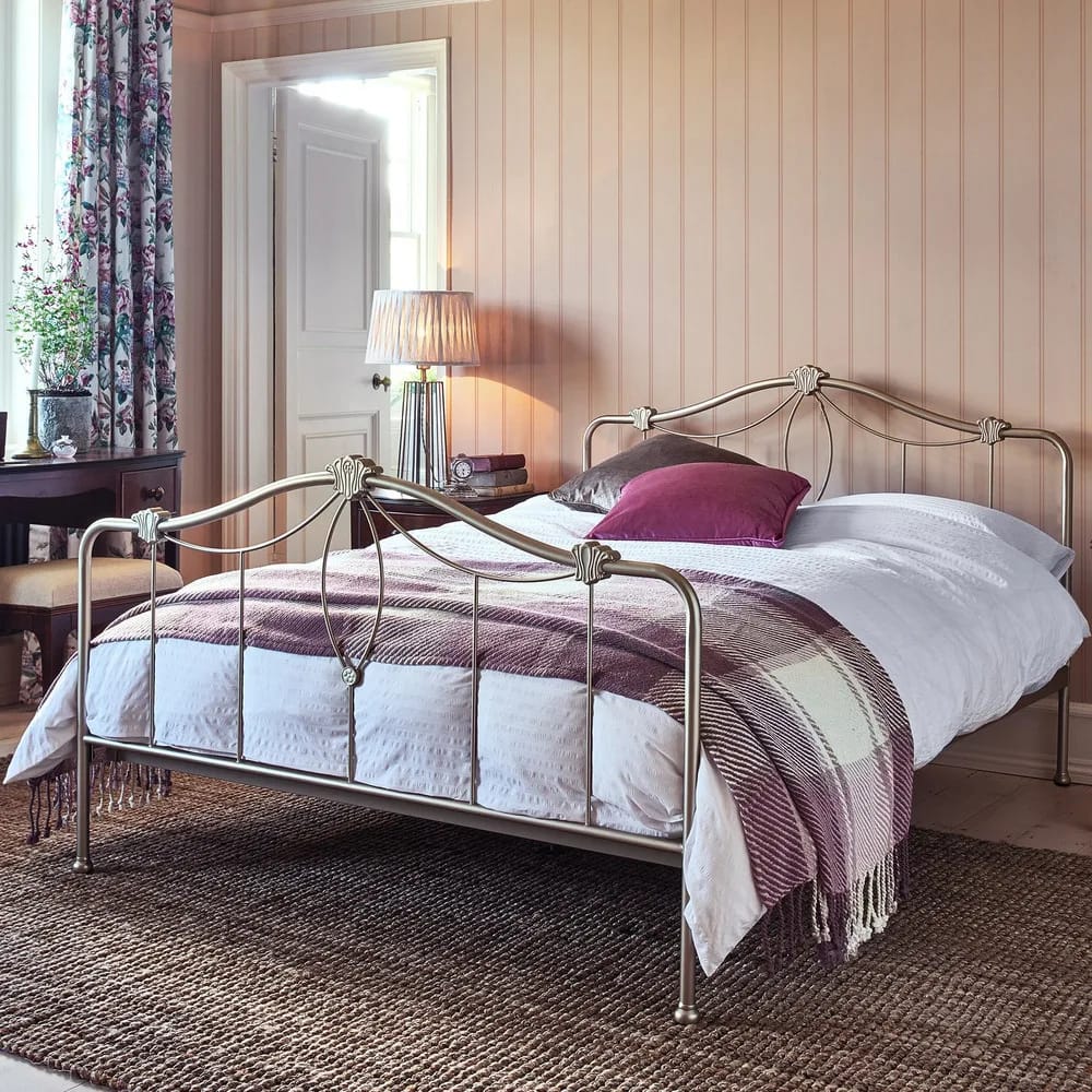 Chalford Wood Panelling Plaster Pink Wallpaper roomset