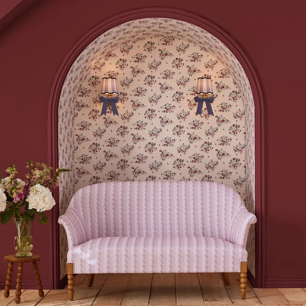 Clifton Floral Cream Wallpaper roomset