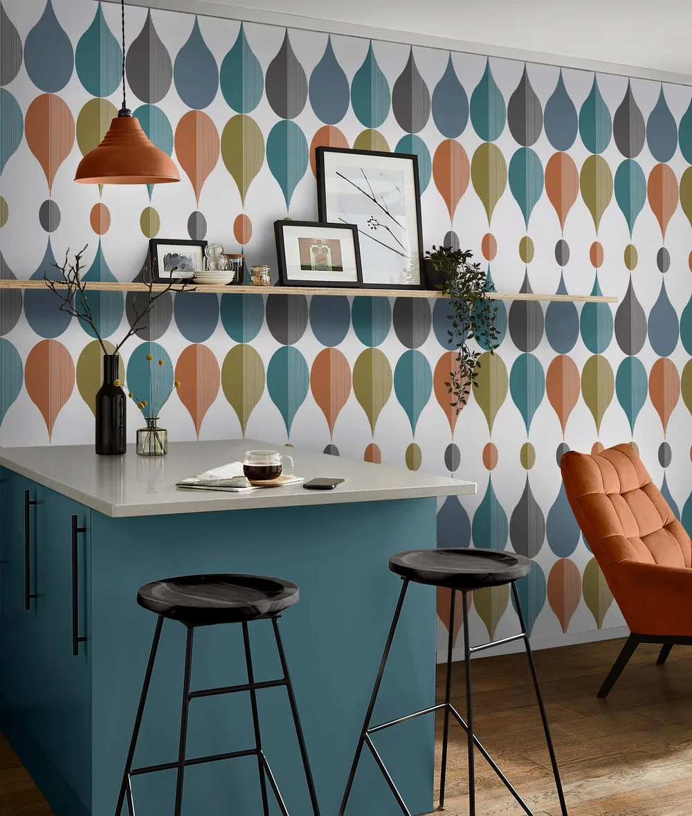 Coronation Craze Wallpaper roomset