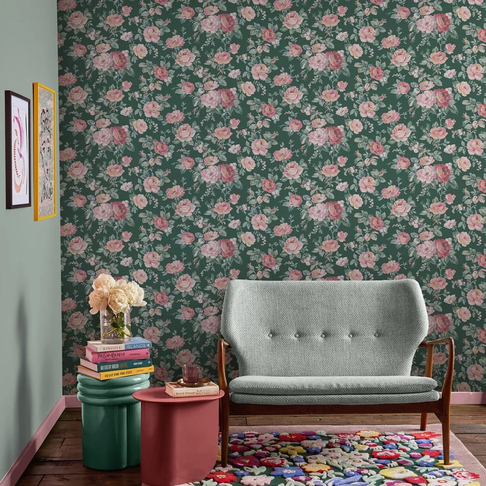 Garden Rose Green Wallpaper roomset