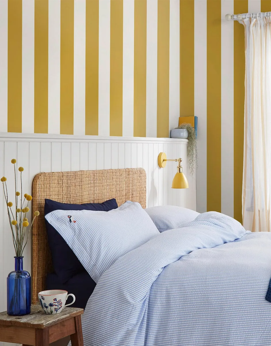 Harborough Stripe Wallpaper roomset