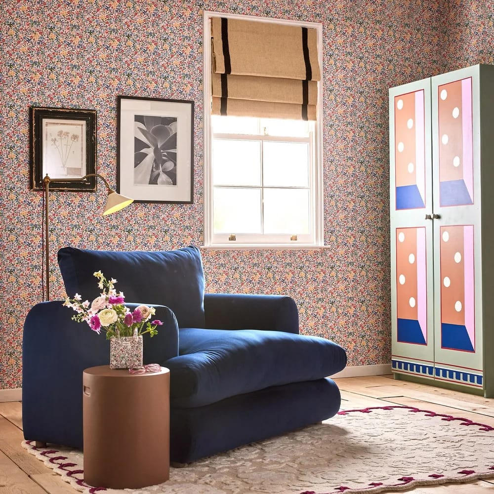Harmony Ditsy Day Wallpaper roomset