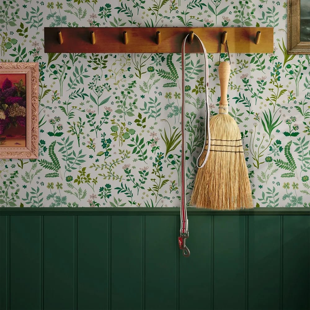 Holcombe Floral Wallpaper roomset