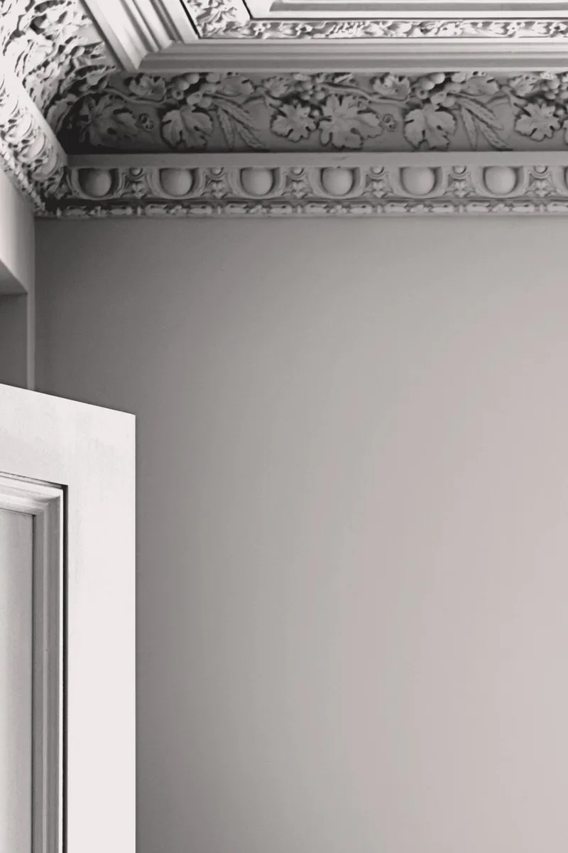 Laura Ashley Amethyst White Paint detail 1