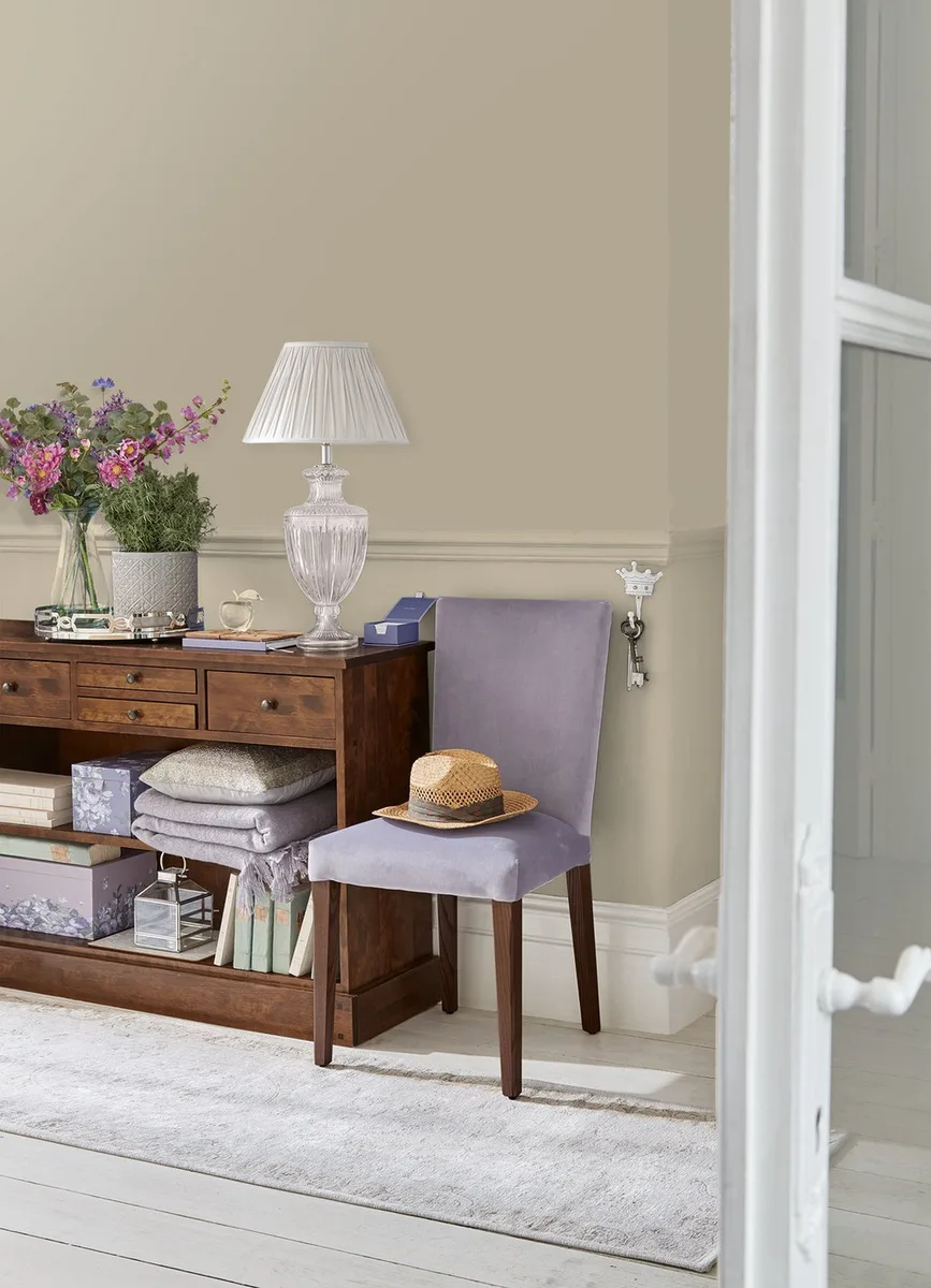 Laura Ashley Creamware Paint detail 1