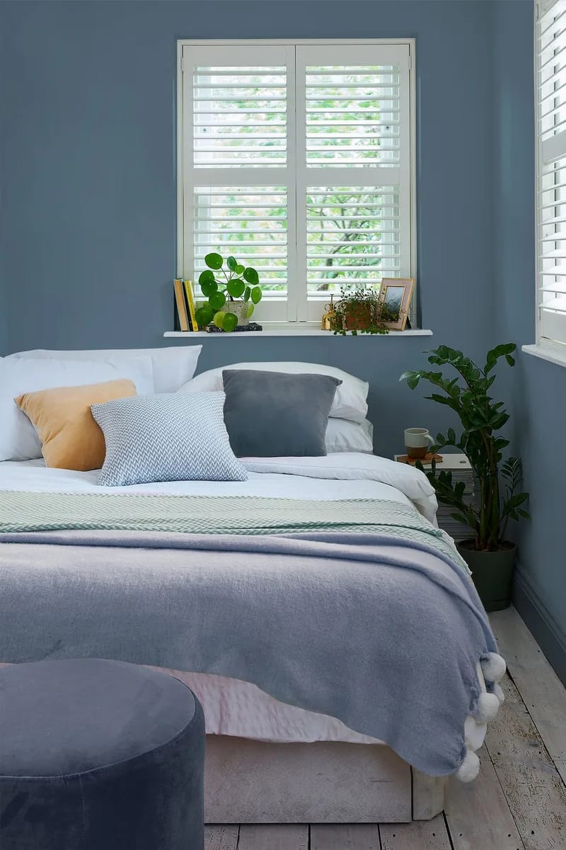 Laura Ashley Dark Seaspray Paint detail 1