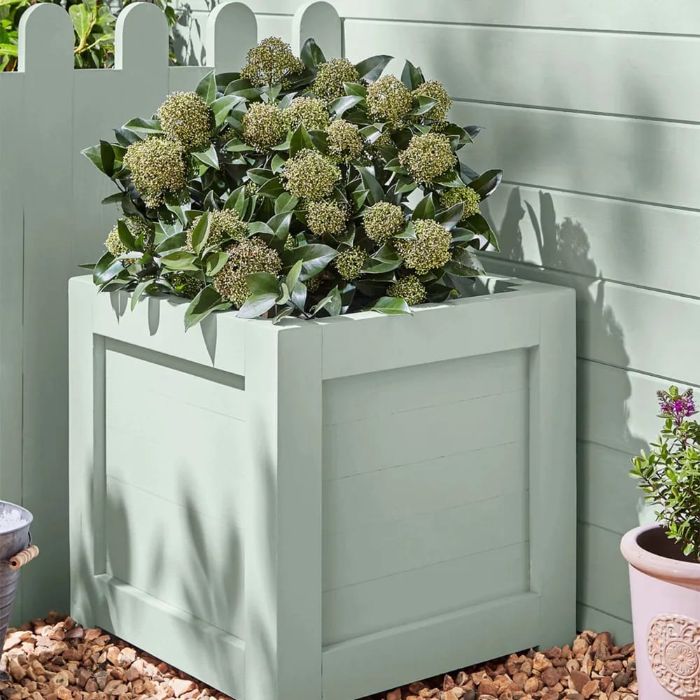 Laura Ashley Eau de Nil Paint detail 1