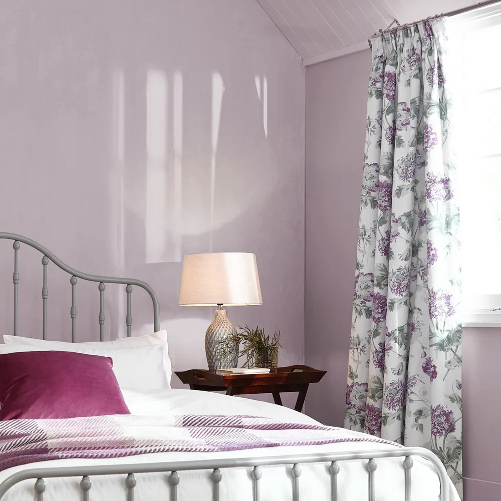 Laura Ashley Pale Heather Paint detail 1