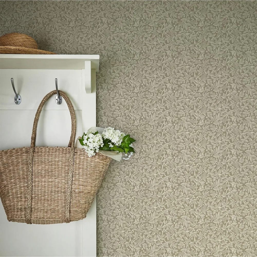 Nutgrove Lichen Wallpaper roomset