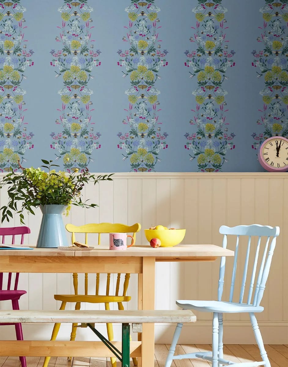 Perfect Pollinators Haze Wallpaper roomset