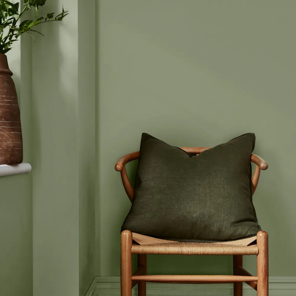 Sauntered Leaf Paint by William Morris At Home