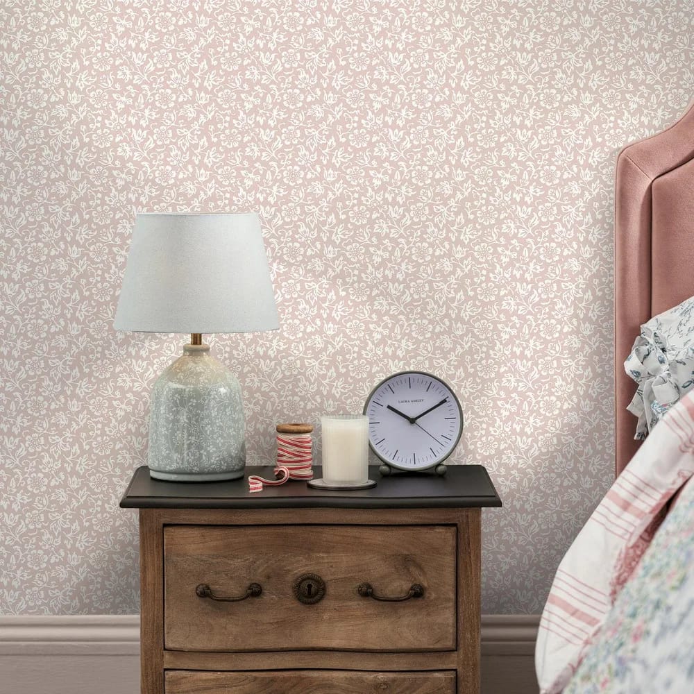Sweet Alyssum Plaster Pink Wallpaper roomset