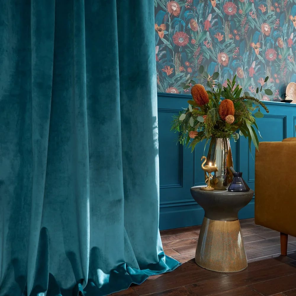 Tigerlily Wallpaper roomset