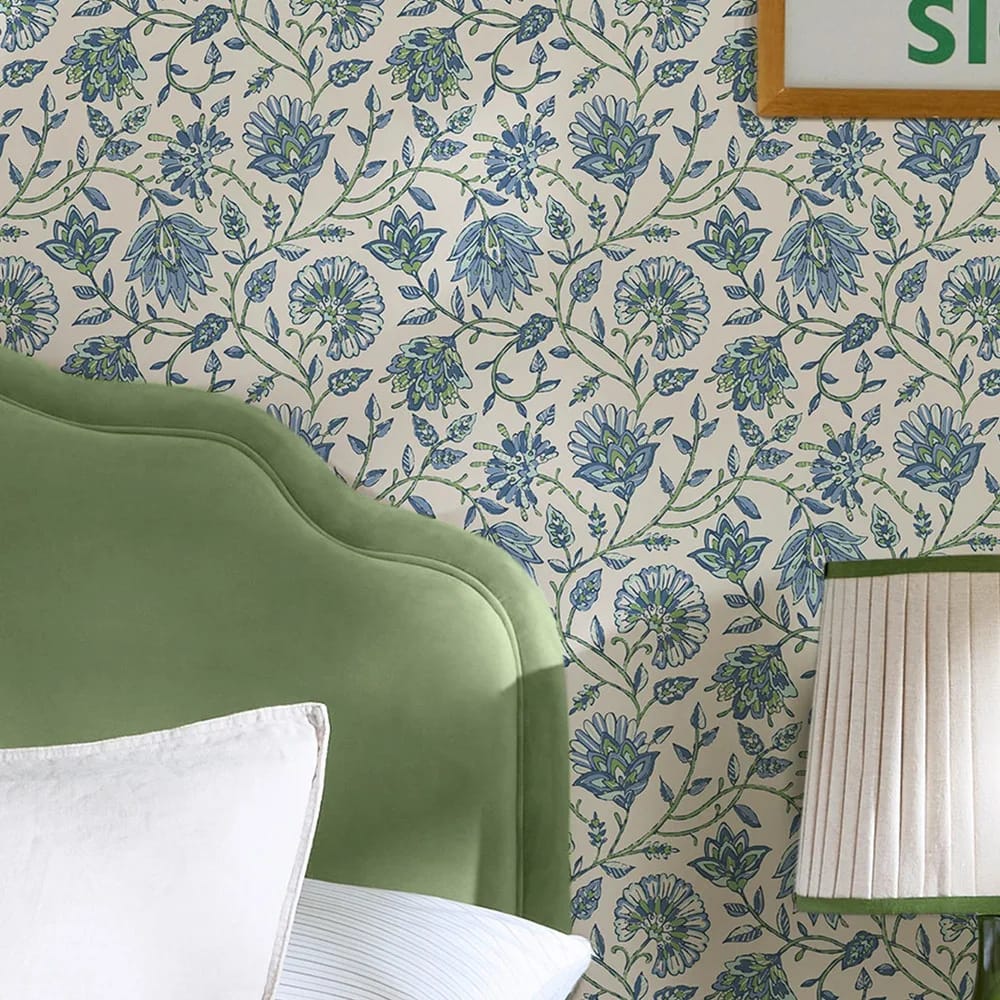 Trailing Indienne Floral Wallpaper roomset