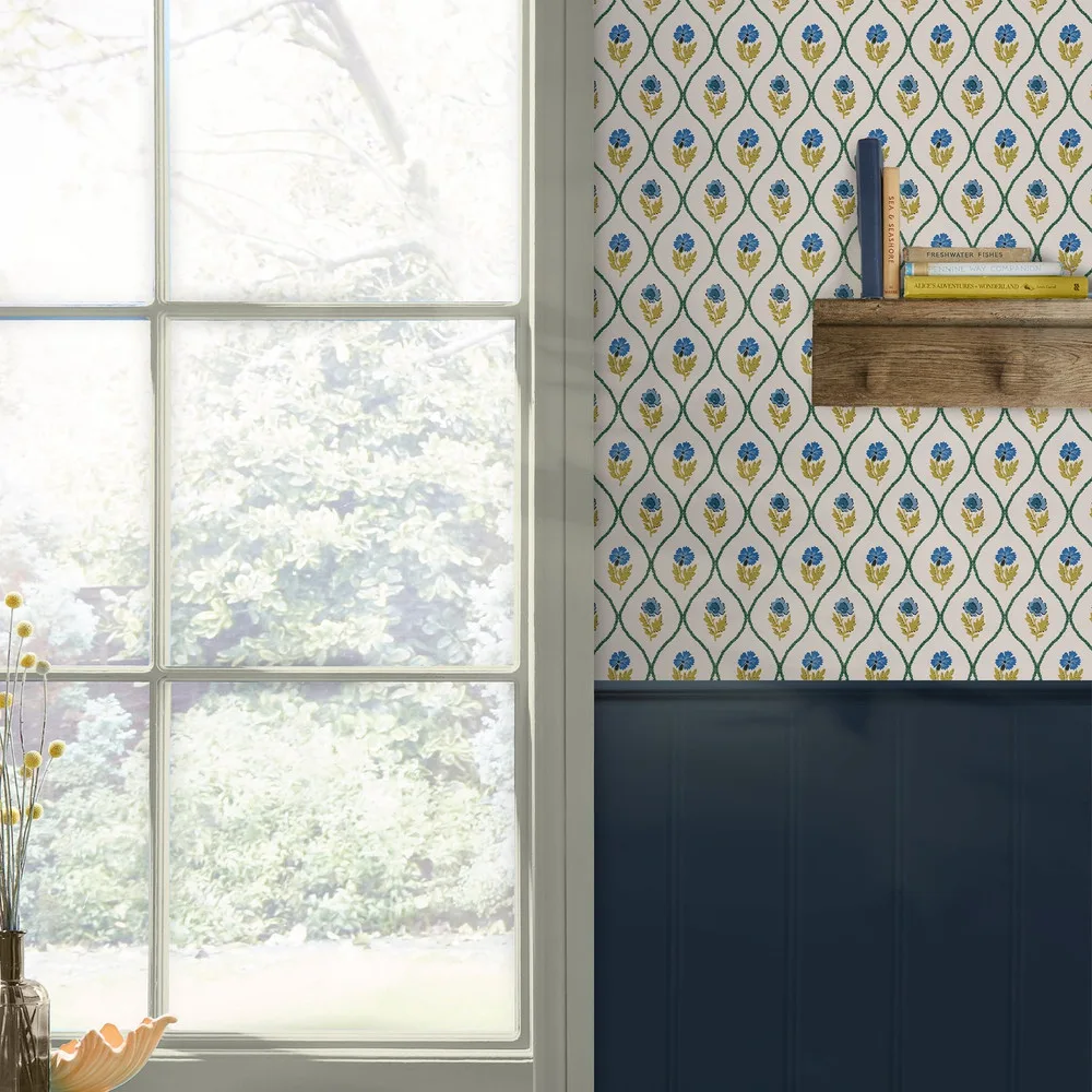 Trellis Floral Wallpaper roomset