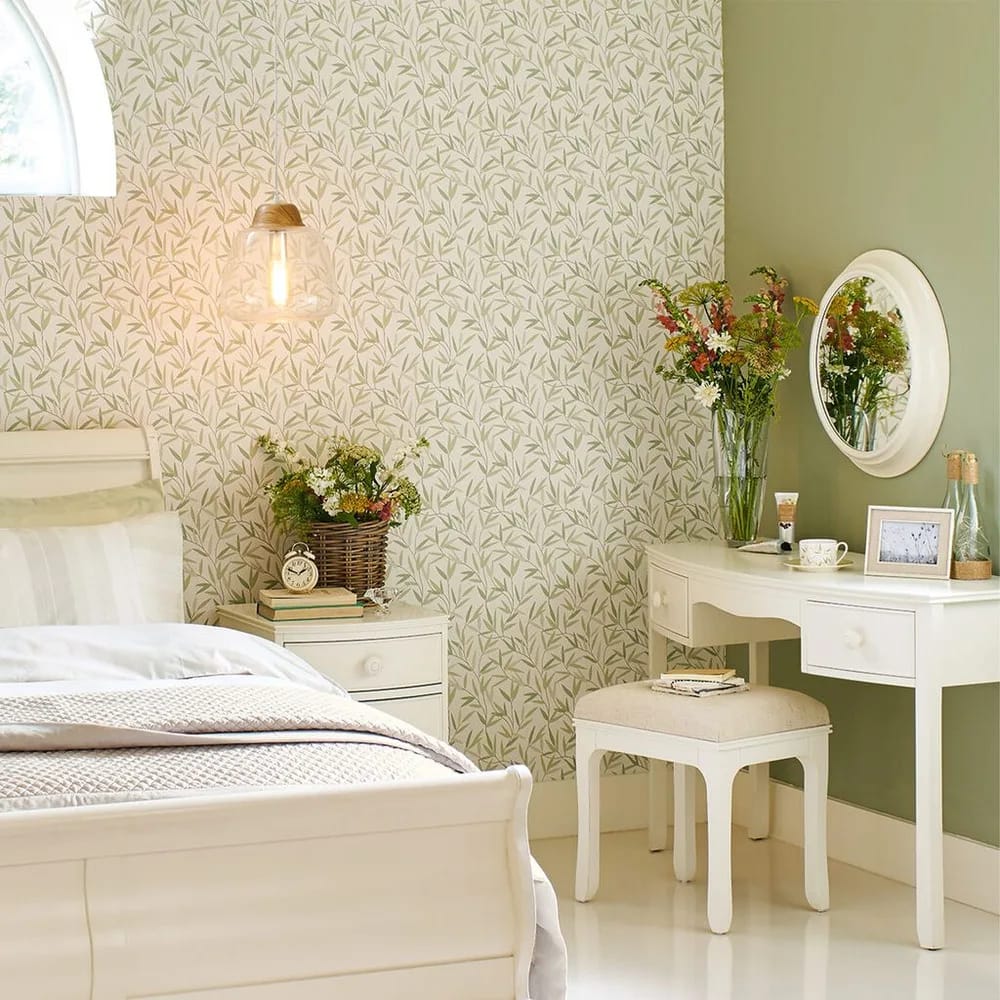 Willow Leaf Hedgerow Wallpaper roomset